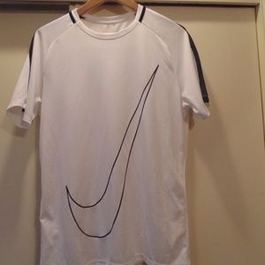 Nike Tee